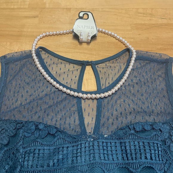 Curated Bundle - Picture 16 of 16